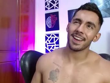 Away romanpearce_ on Chaturbate