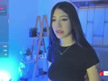 Freechat rosannaking on Chaturbate