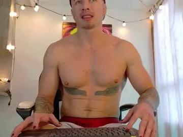 Freechat ryann_blue_ on Chaturbate