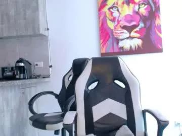 Freechat ryann_blue_ on Chaturbate