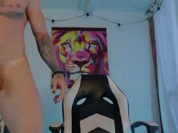 Freechat ryann_blue_ on Chaturbate