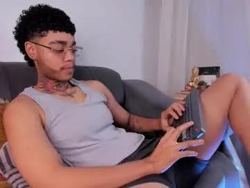 Chaturbate santi_xximo is Freechat santi_xximo — Santi_xximo's room #ftm #bigclit #ebony #squirt #saliva