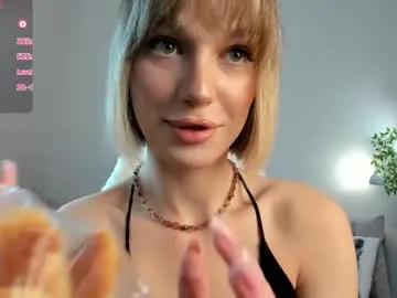 Freechat sarilit on Chaturbate