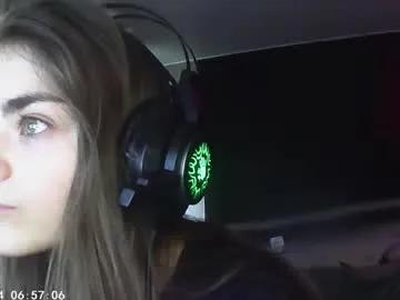 Freechat sophiesuvi on Chaturbate