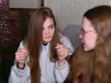 Freechat sophiesuvi on Chaturbate