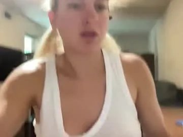 Freechat stassiethatsororitygirl on Chaturbate