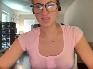 Freechat stassiethatsororitygirl on Chaturbate