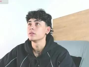 Freechat stivenbenet1 on Chaturbate