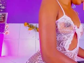 Freechat sunnypage on Chaturbate