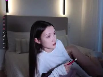 Freechat sweetiebones on Chaturbate