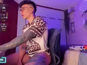 Group thomas_fuckboy on Chaturbate