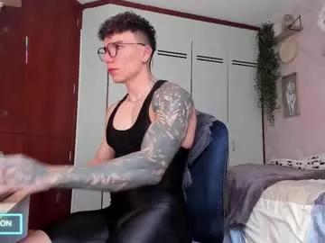 Group thomas_fuckboy on Chaturbate