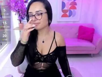 Freechat tiara_r on Chaturbate