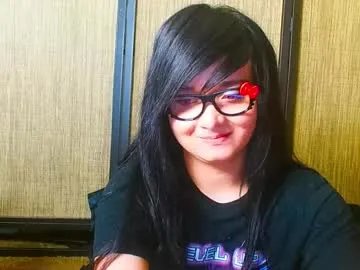 trixiedoescamcam — Pillow Humping & Pvt Open #Petite #teen #bigboobs #lovense #new [2 tokens remaining]