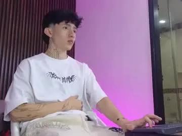 Freechat troy_rouge on Chaturbate