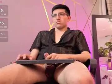 Freechat un_sluttyy on Chaturbate