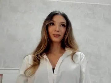 v_deville on Chaturbate