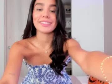 Freechat veroniqe_lounge on Chaturbate