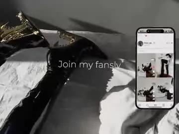 vinylstore — Me Silvia ntmu - Goal: Hello - #feet #heels #leggings #lovense #tattoo