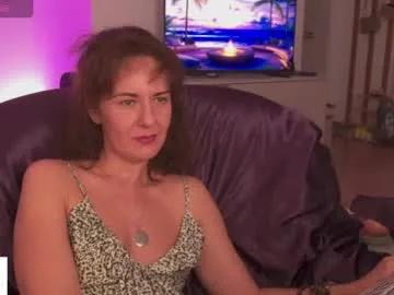 Freechat witch_in_silk on Chaturbate