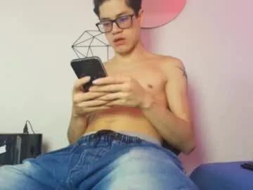 Freechat wolfan_sky on Chaturbate