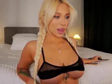 wow_peach_girl on Chaturbate 