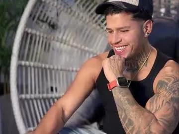 Freechat yamp_bigcock on Chaturbate