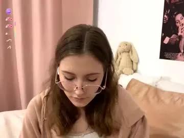 yaniraekberg — GOAL: Play my sweety lips close cam [0 tokens remaining] Welcome to my room! im Marry/Pvt open<3 #new #18 #shy #skinny #bigass