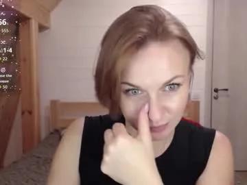 Freechat yummylilya on Chaturbate