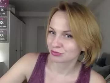 Freechat yummylilya on Chaturbate