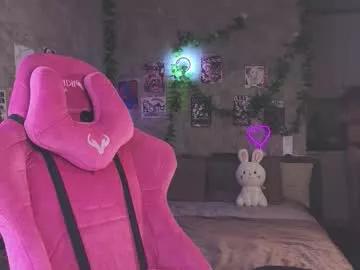 Freechat yummylisa on Chaturbate