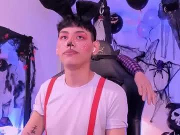 Freechat zeus_blaze on Chaturbate