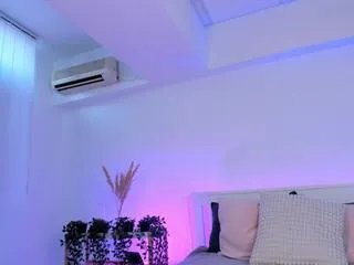 Freechat amina_blush on Flirt4Free