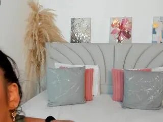 Offline mia_roussee on Flirt4Free