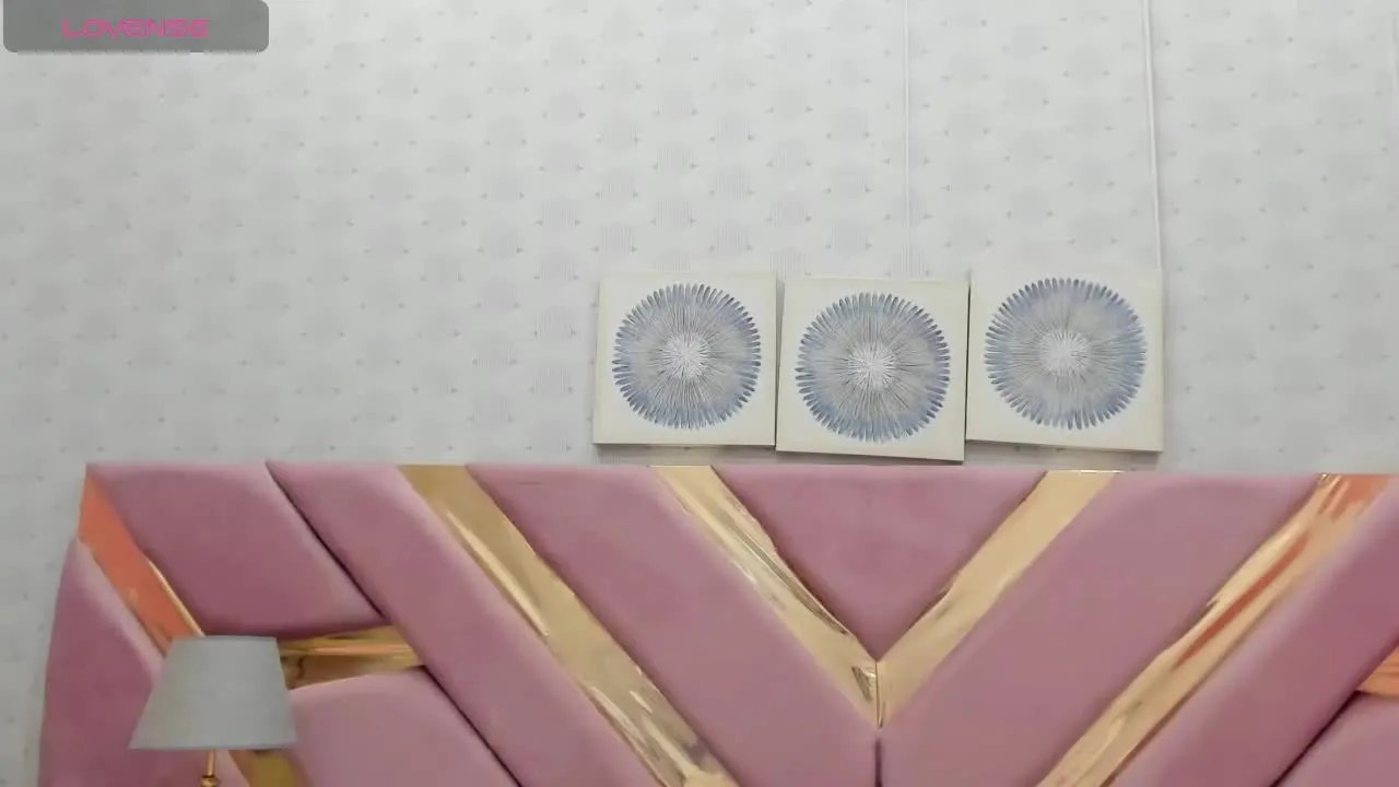 Private AliseMoon on Streamray