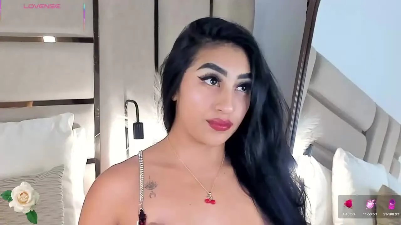 ArianaDale on Streamray 