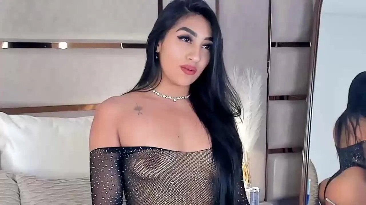 ArianaDale on Streamray 