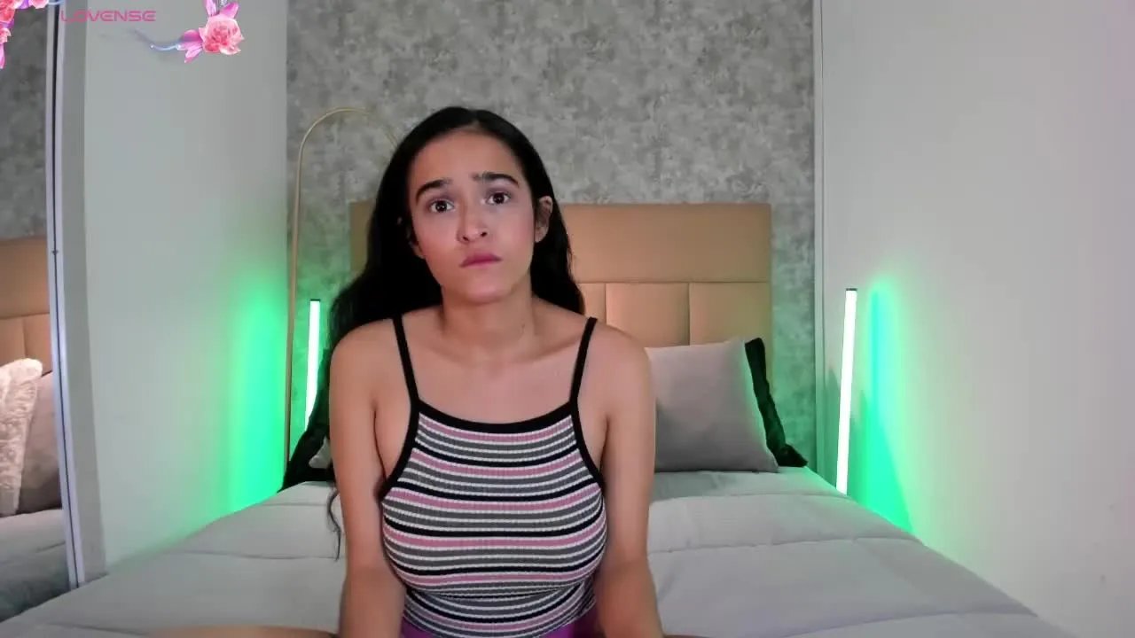 Freechat SophieWilliiams on Streamray