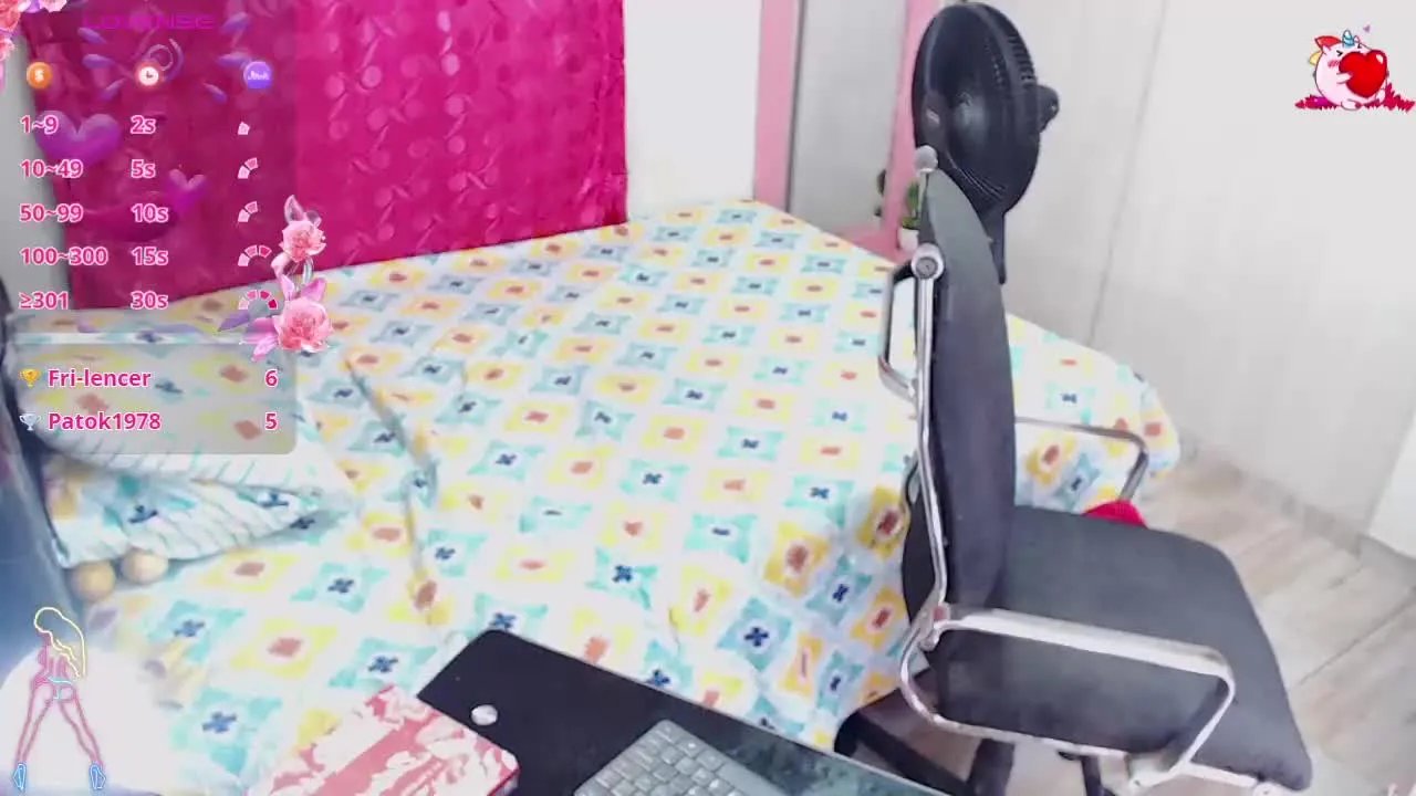 Offline vanessataylor on Streamray