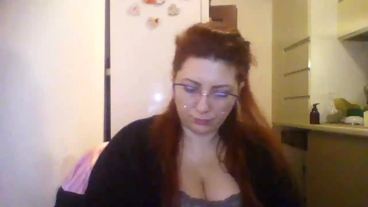 Offline VelvetPurple on Streamray