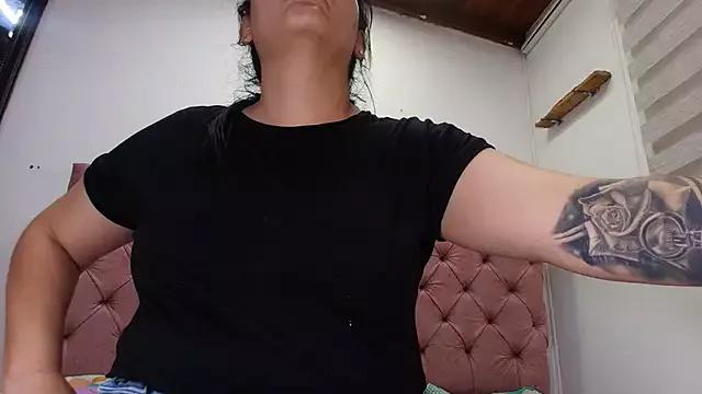 Freechat _linda_milk_ on StripChat