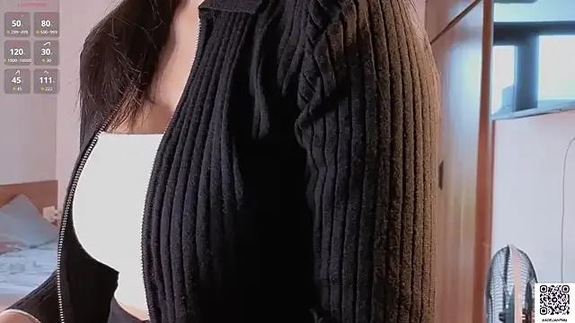 Freechat adeliantmu on StripChat