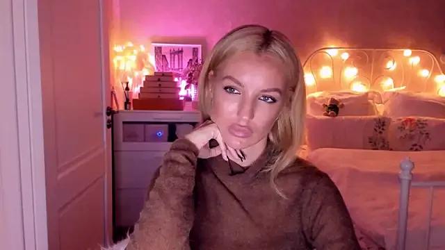 Freechat aestetick on StripChat