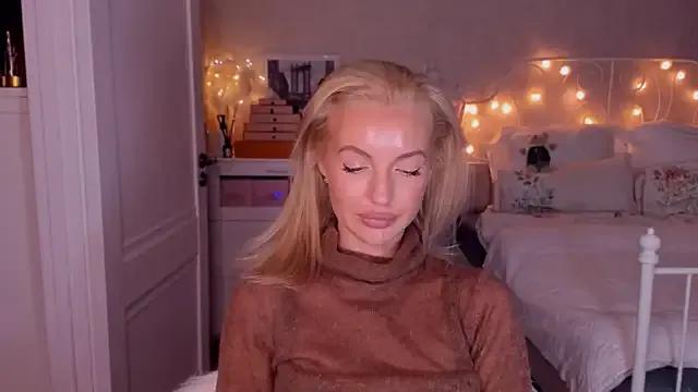 Freechat aestetick on StripChat