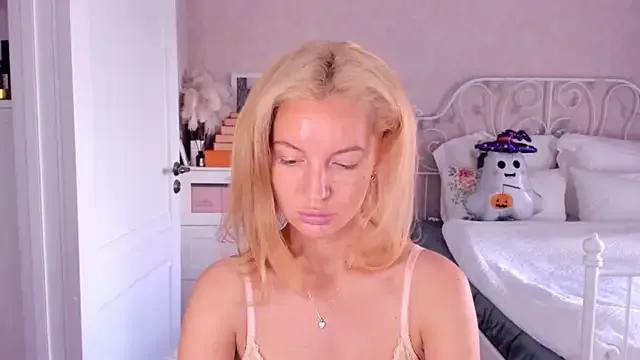 Freechat aestetick on StripChat