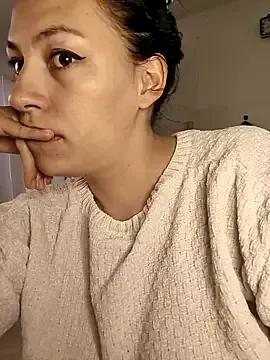 Freechat AlanaDesire on StripChat