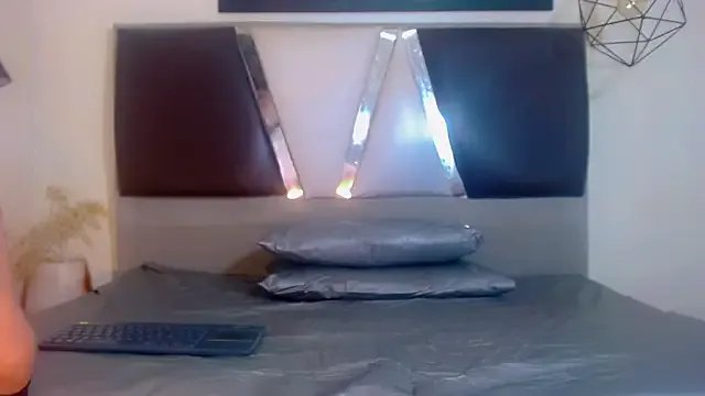 Freechat alexsandra_kiss on StripChat