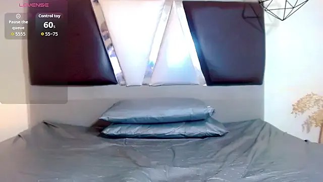 Freechat alexsandra_kiss on StripChat