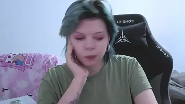 Alice_Zev on StripChat