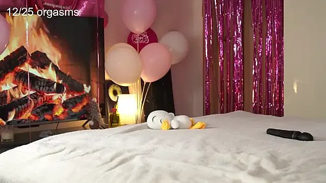 Freechat AlitaXAngelic on StripChat